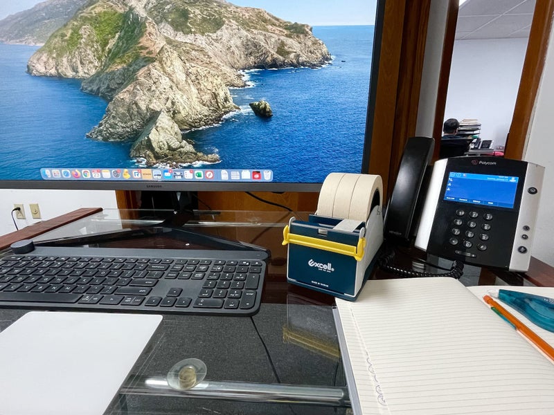 excell موزع شريط طاولة WOD TTD1SD من الفولاذ، أزرق ورمادي - يناسب الشريط حتى عرض 1 بوصة، يحمل نواة 3 بوصات، قاعدة مطاطية مثقلة للثبات - Image 4